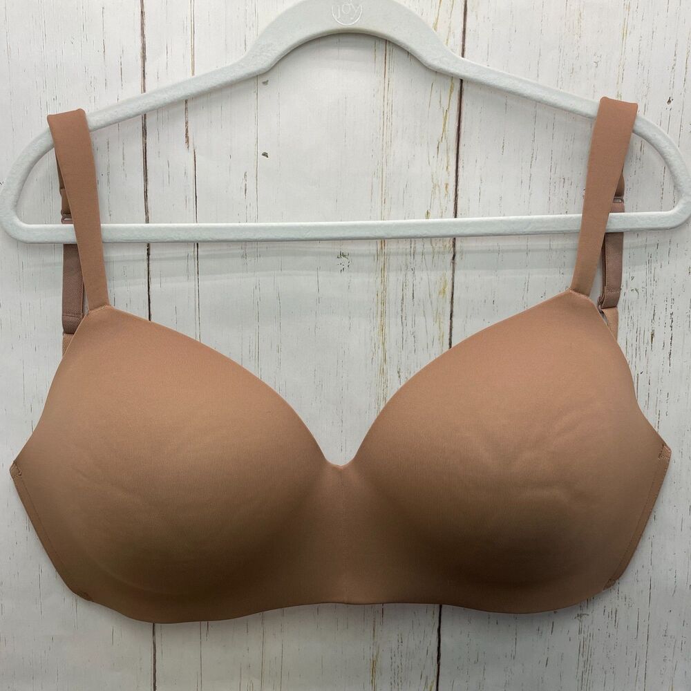 Cacique Womens Lightly Lined T Shirt No Wire Wireless Bra Beige Size 32F